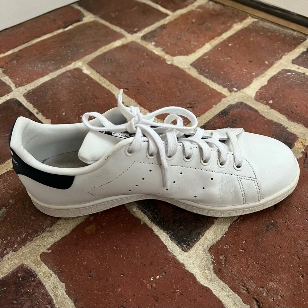 Adidas Stan Smith sneakers white with navy